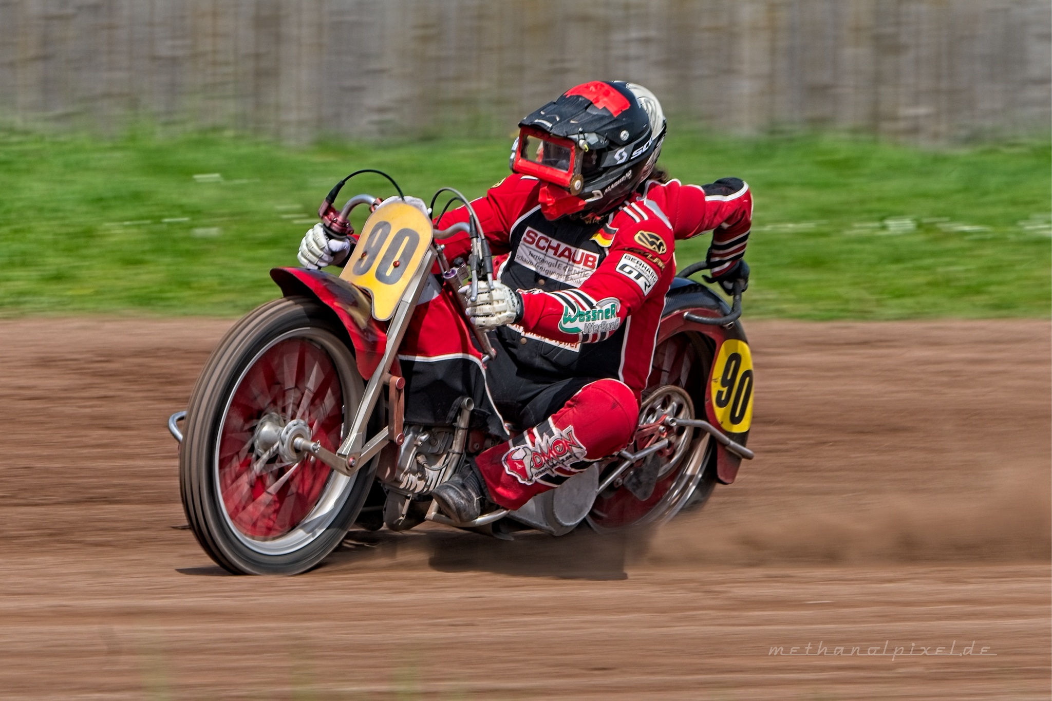 ILCE 7M4   A7404972 2048